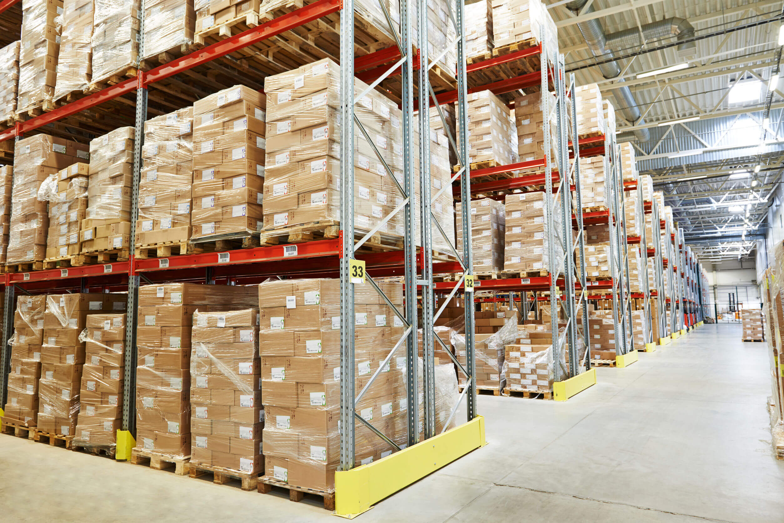 WLAN industriel dans un hall logistique