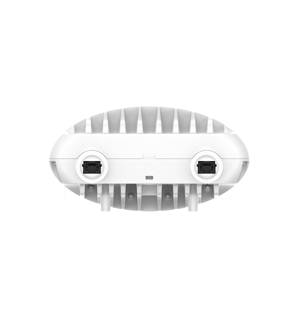 Cambium Access Point XE3-4TN Ansicht unten mit Anschlüssen